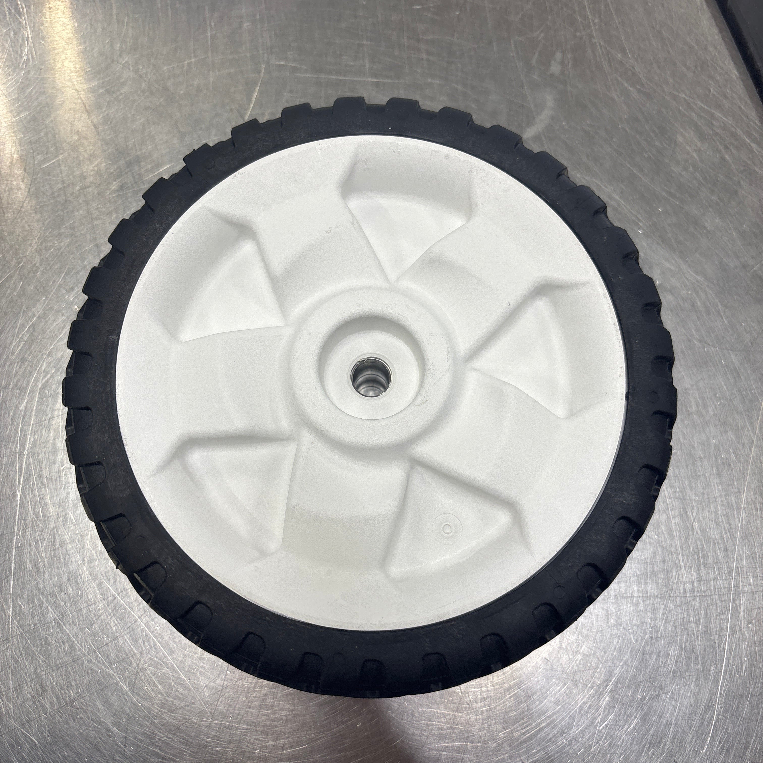 toro replacement 8 in front wheel 105 7734