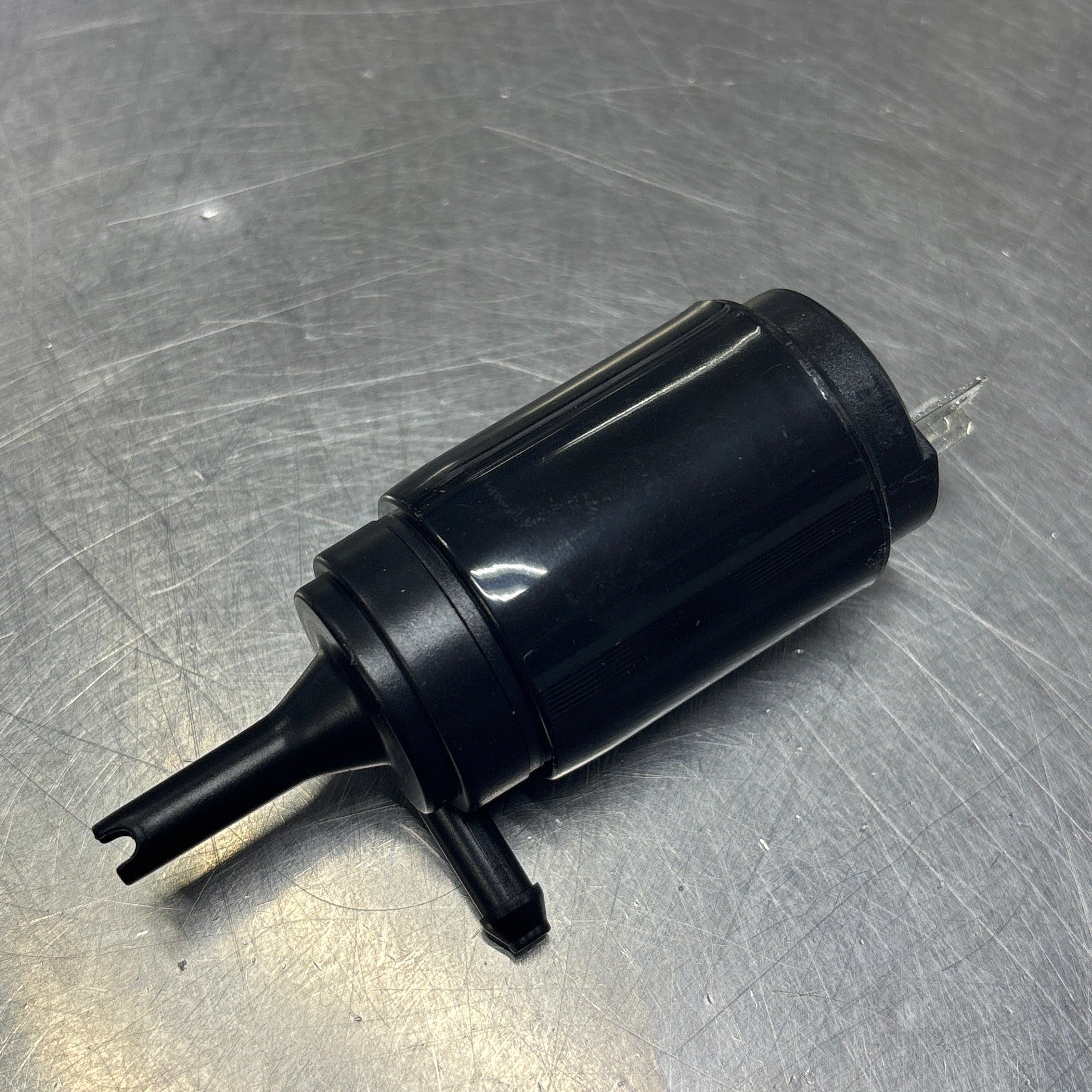Avant Windscreen Pump 12V 65017