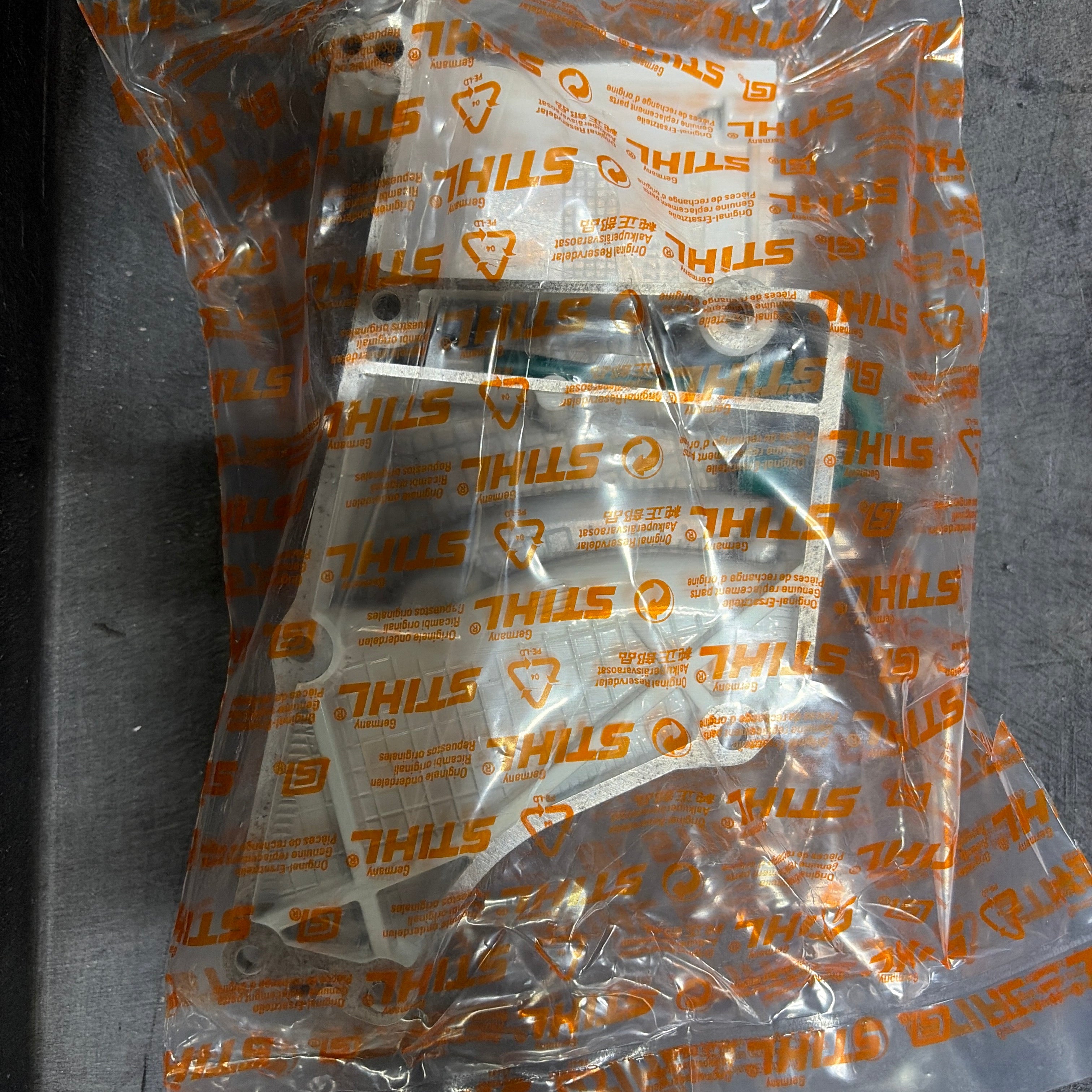 stihl tank housing 4223 350 0805