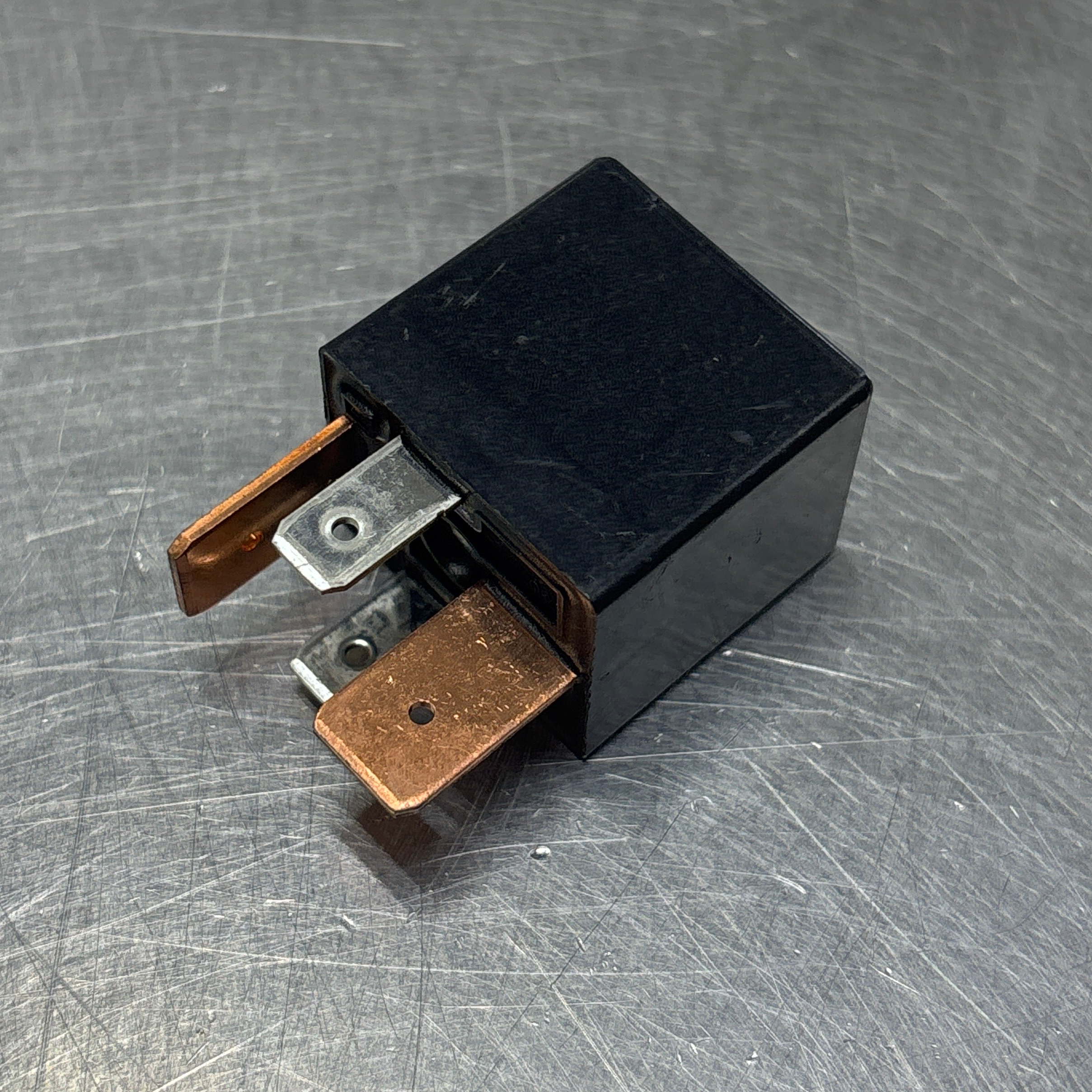 Avant Relay 65521