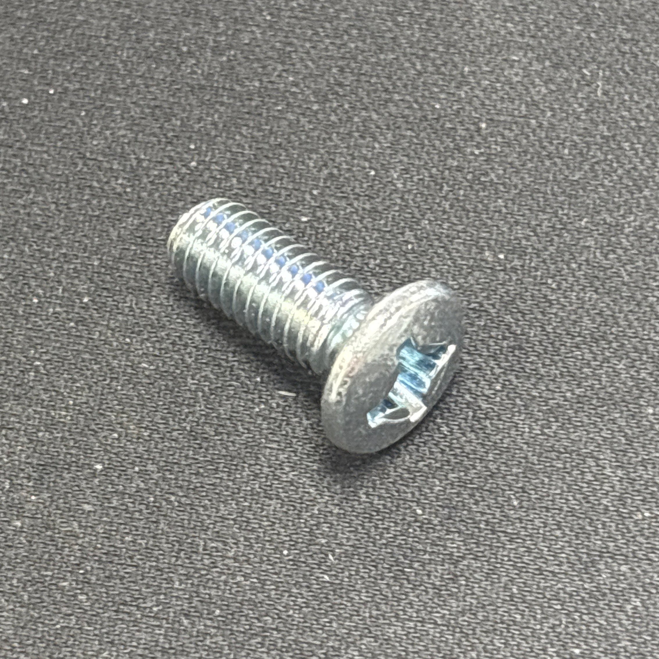 Avant Screw 74785