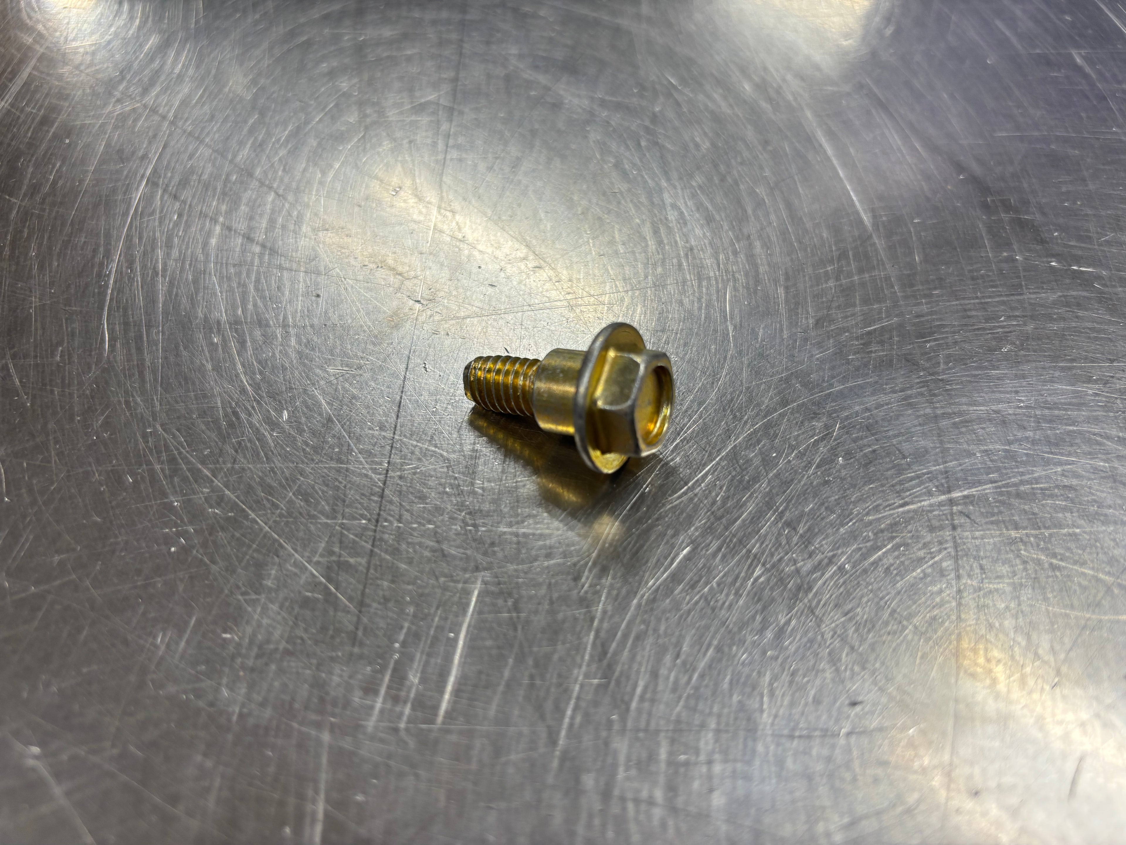 shoulder screw