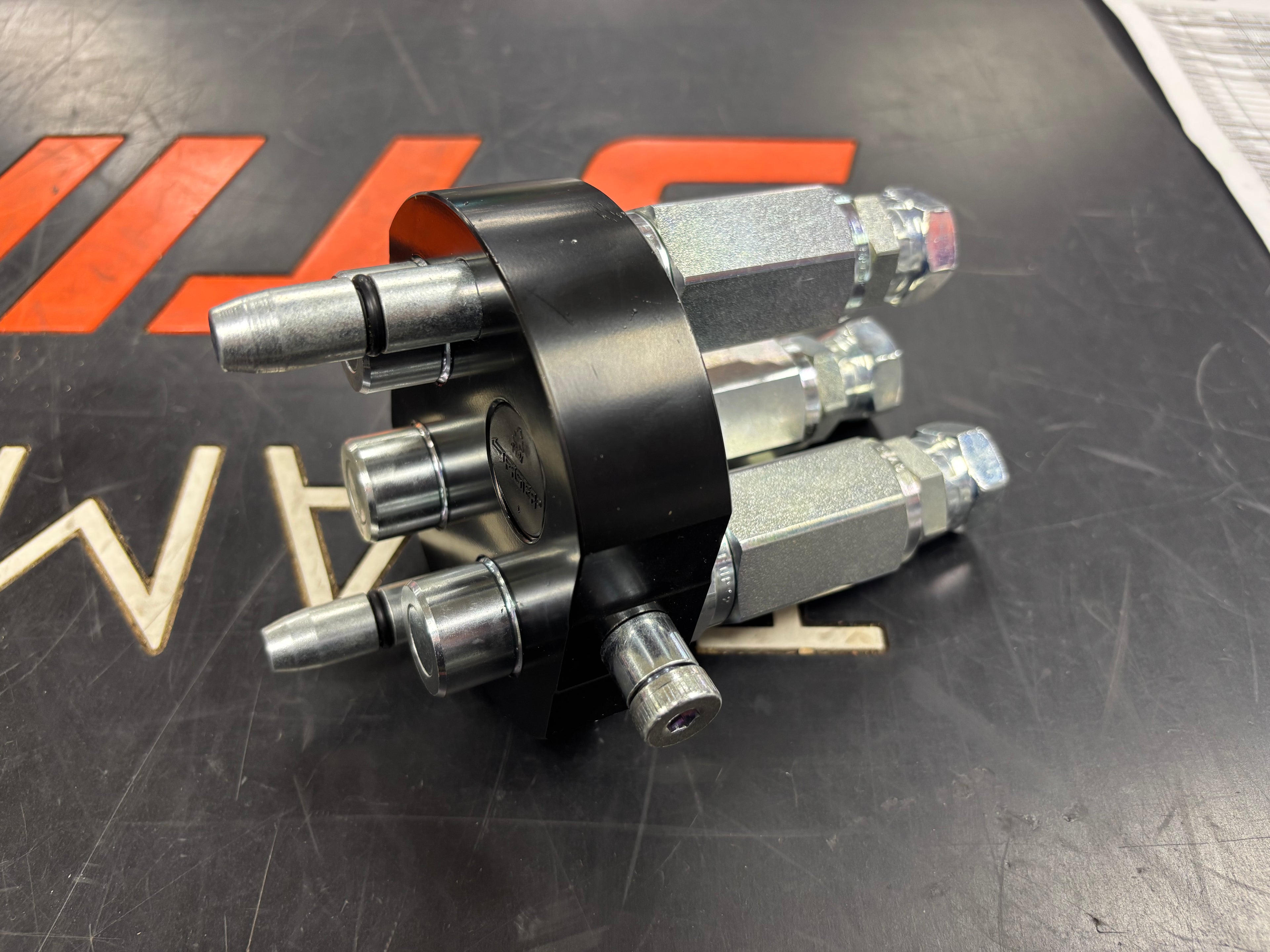 Multi Connector - Pressure / Return / Tank Line