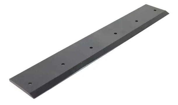 bobcat 36 bolt on single bevel cutting edge 6729042