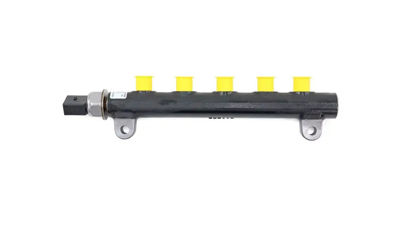 Bobcat Common Fuel Rail for Bobcat Equipment, 7516849