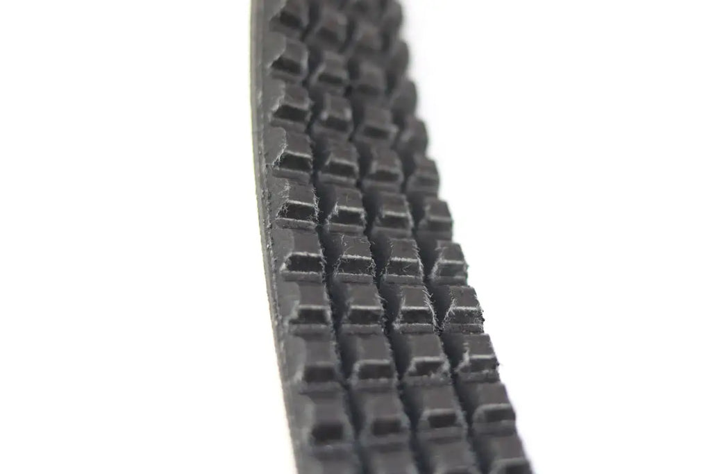 bobcat drive belt for loaders 7177671