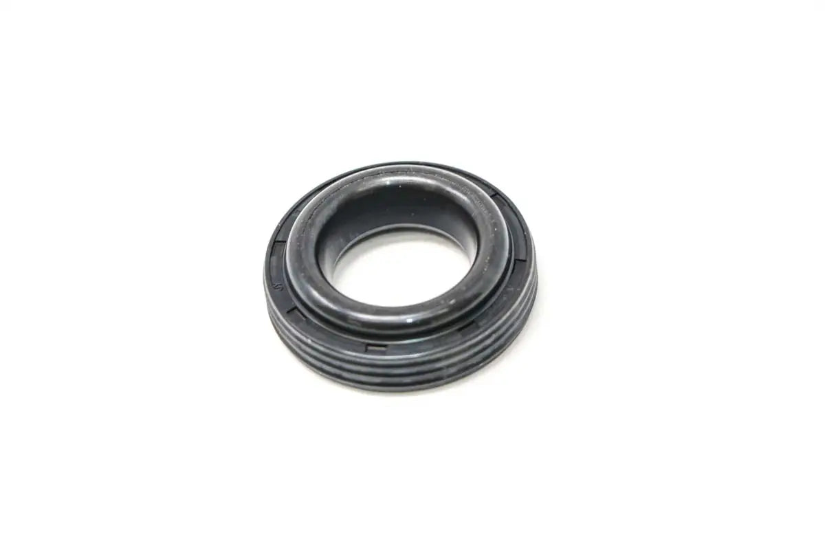 bobcat seal for rocker arm and cylinder head cover 7250377