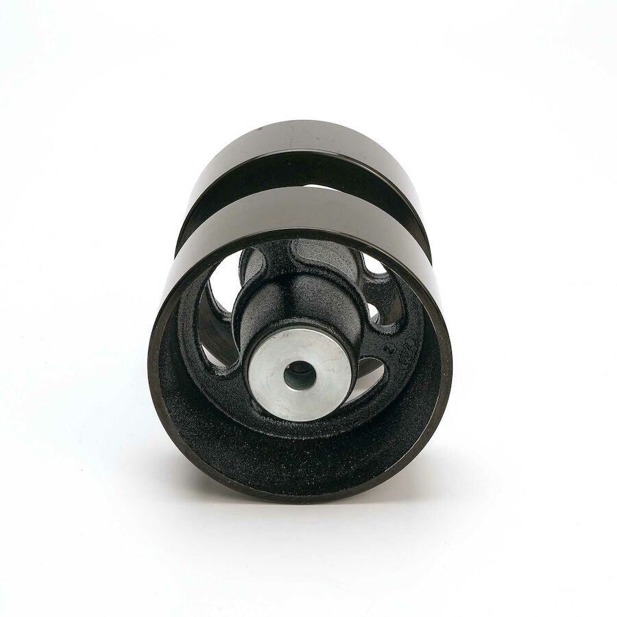 road wheel assembly for center lug track